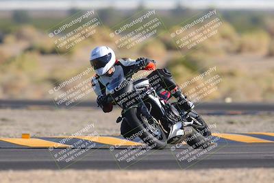 media/Nov-06-2023-Moto Forza (Mon) [[ce023d0744]]/3-Intermediate Group/Session 5 (Turn 4)/